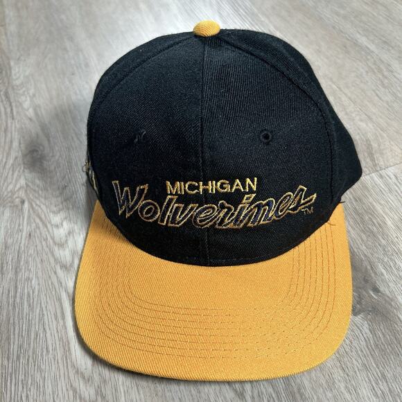 Vintage Sports Specialties Michigan Wolverines‎ Script Snapback Hat Black Wool - Picture 1 of 11